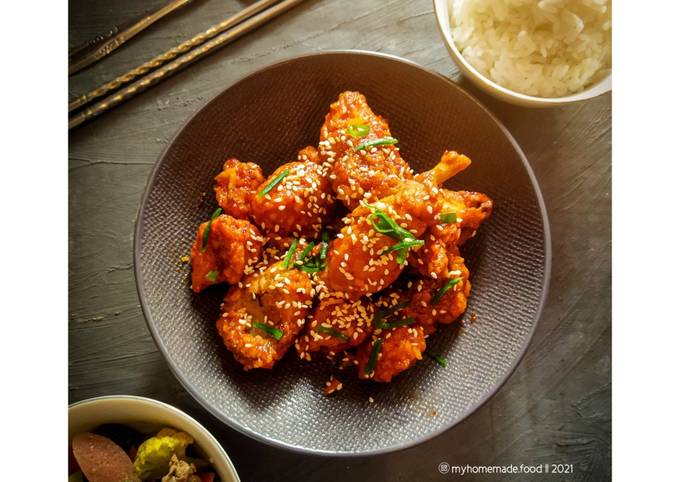 Yangnyeom Tongdak (Ayam Goreng Asam Manis Pedas Korea) foto resep utama