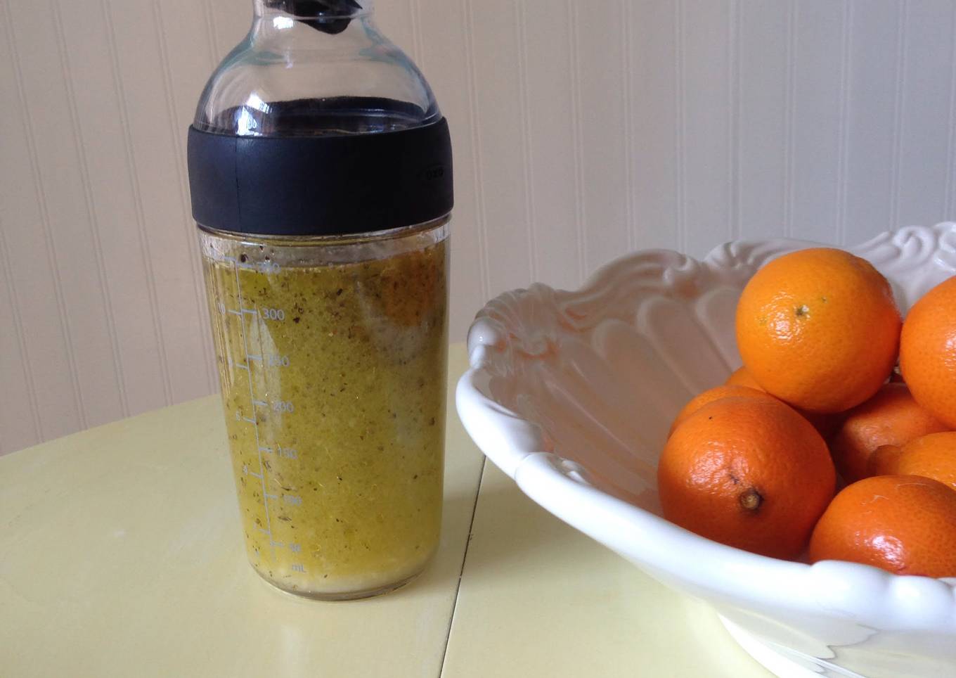 Simple Raw Garlic Salad Dressing