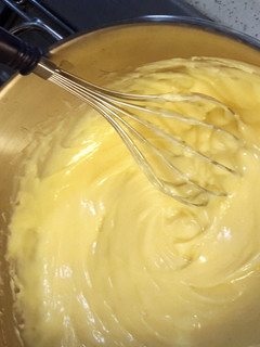 A picture of Bavarian Cream.