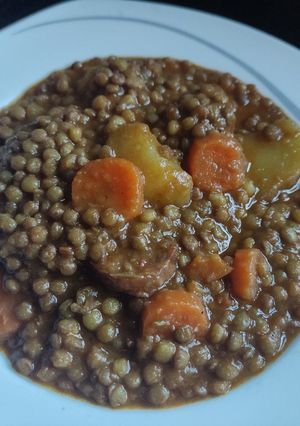 Una foto de Lentejas con chorizo en Mambo