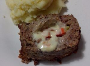 Una foto de Budín de carne relleno