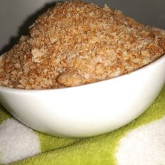 A picture of Bread crumbs.