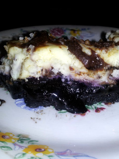 A picture of Blueberry oreo cheesecake bars.