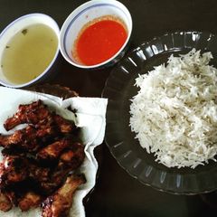 A picture of Chicken Rice, Soup and Chilli.