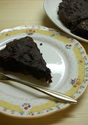 A picture of Macrobiotic Rice Flour and Walnut Brownies.