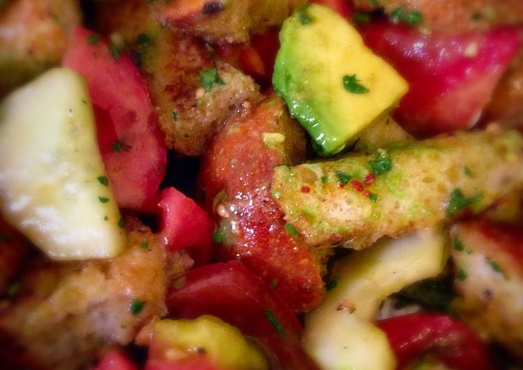 Steps to Make Homemade Summer Panzanella