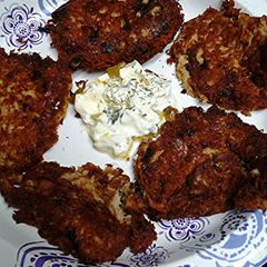 A picture of Fried tuna salad.