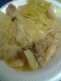 A picture of Cabbage, chayote, and beef.