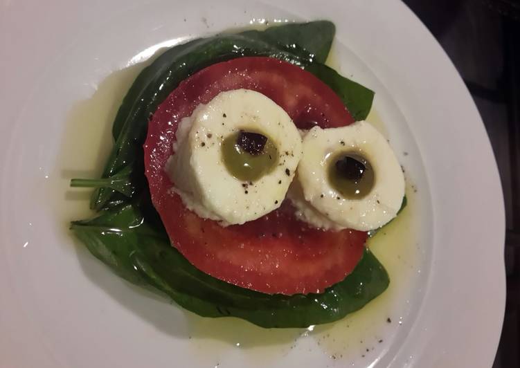 Simple Way to Prepare Any-night-of-the-week AMIEs Halloween MONSTER-RELLA Caprese