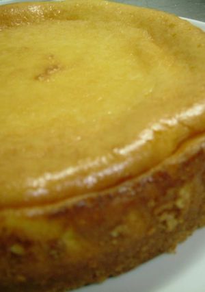 A picture of Easy Cheesecake Made with a Food Processor.