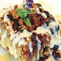 A picture of Bluberry streusel.