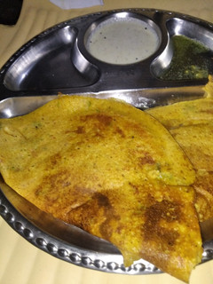 அடை தோசை (Adai dosai recipe in tamil) செய்முறை முக்கிய புகைப்படம்