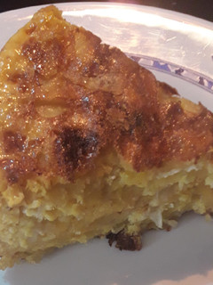 Una foto de Tortilla de patatas y cebolla