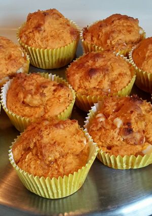 A picture of Easy Pumpkin Muffins.