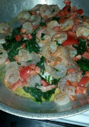 A picture of Shrimp and Baby Spinach over Fettuccine.