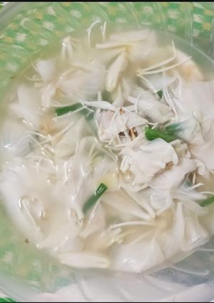 Hình của món Canh hoa ban nấu nước xương.