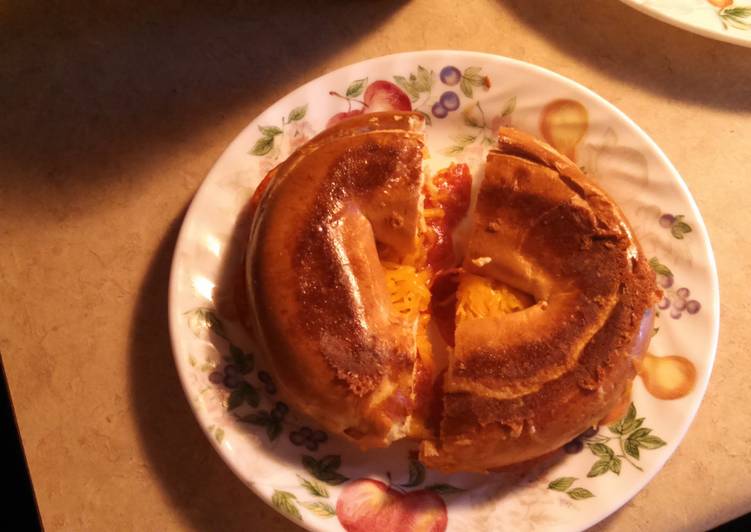 Recipe of Favorite Grilled cheese and pepperoni bagel