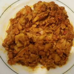A picture of Porriage beans with yam and dry fish.