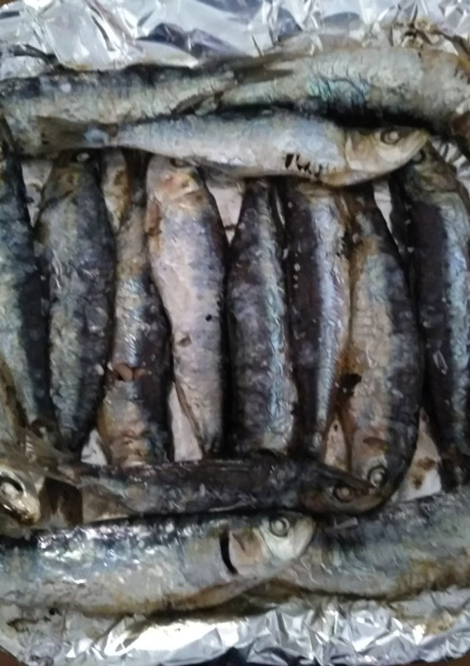 Una foto de Sardinas al horno. (Sin olores en la cocina)