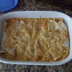 A picture of Mom's Chicken Enchiladas.