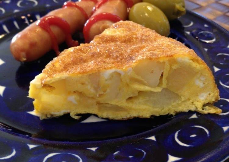 Steps to Make Any-night-of-the-week Spanish Omelet Recipe I Learned From a Spaniard