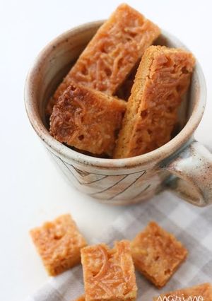 A picture of Coconut Florentine.