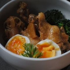 A picture of Chicken Wing and Konnyaku Stewed in Vinegar.