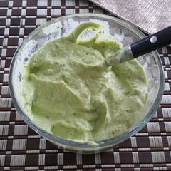 A picture of Spicy Avacado Cream Sauce.