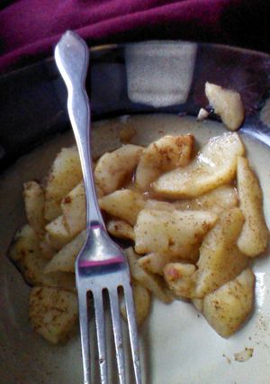 A picture of Easy Chunky Applesauce.