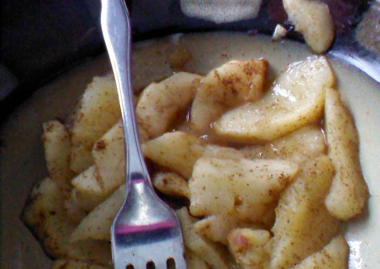 Steps to Prepare Homemade Easy Chunky Applesauce