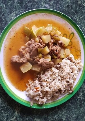 Una foto de Entomatado de res con chilacayote