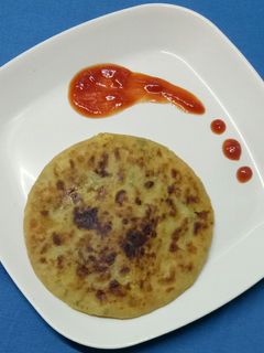 आलू के पराठे (aloo ke parathe recipe in hindi) रेसिपी मुख्य फोटो