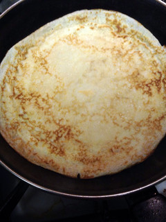 A picture of Pancake/crepes.