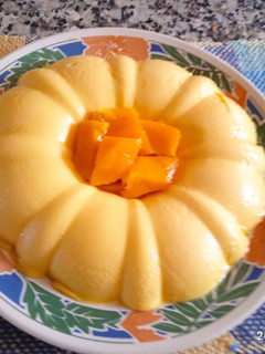Una foto de Gelatina cremosa de mango