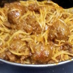 A picture of Bbq meatball spaghetti.