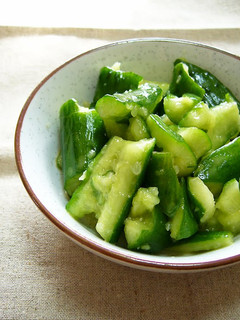 A picture of Garlicky Pounded Cucumber Pickles.