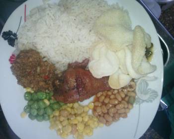 Easy Serving Recipe White Rice and Abykahuna Sauce with peppered saulted baked beanssweet corn and green peas with driz Yummy