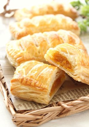 A picture of Kabocha Pie - An Easy Halloween Snack.