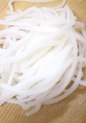 A picture of Handmade Rice Noodles with Rice Flour.