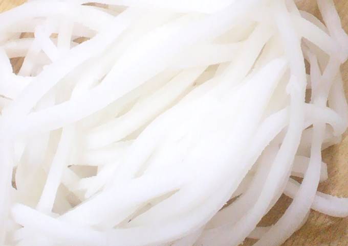 Simple Way to Prepare Delicious Handmade Rice Noodles with Rice Flour