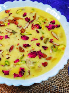 પનીર ની ખીર (Paneer Kheer Recipe In Gujarati) રેસીપી મુખ્ય ફોટો