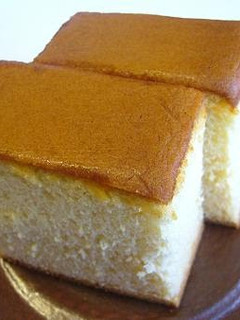 A picture of Very Moist Castella Cake Using a Hand Mixer.