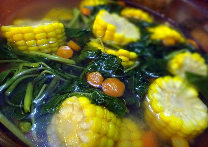 Steps to Prepare Homemade Sayur Bayam (healthy spinach and corn soup)