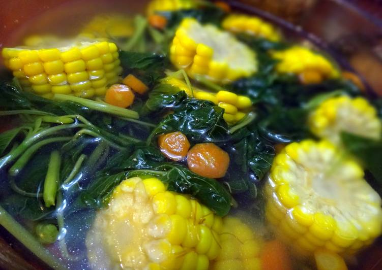 Recipe of Speedy Sayur Bayam (healthy spinach and corn soup)