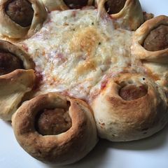 Meatball cheese pizza A picture of Meatball cheese pizza.