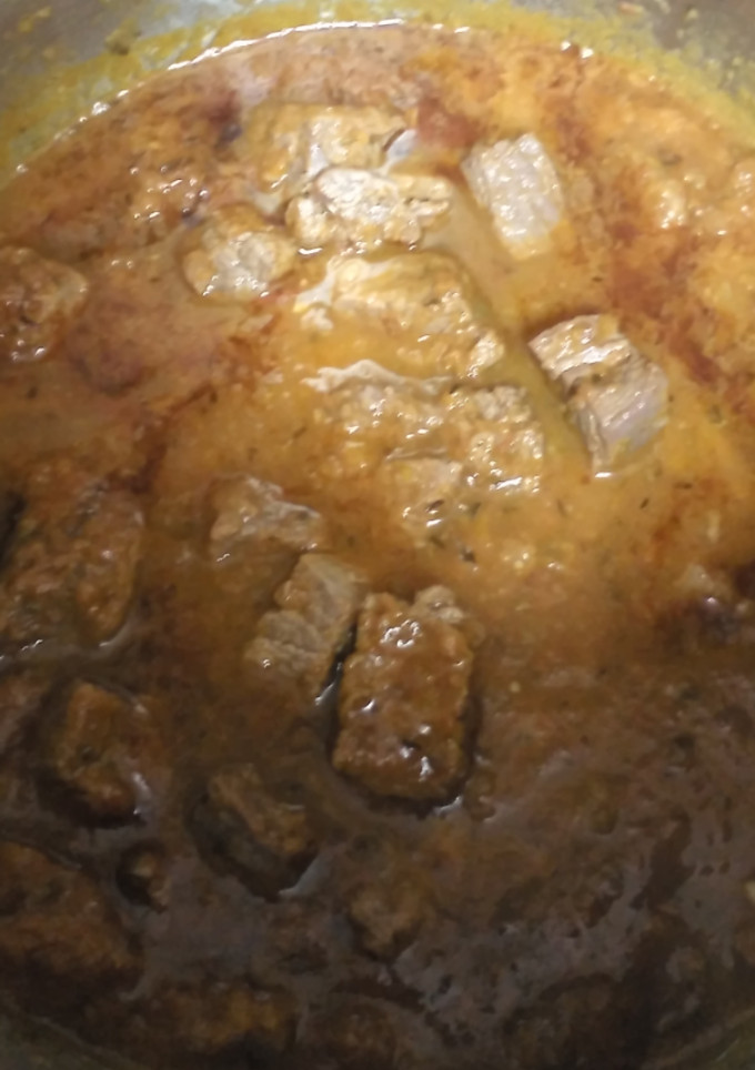 Una foto de Carne en salsa