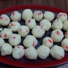A picture of Sparkle Ladoos.