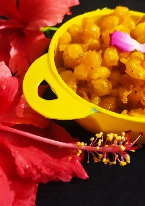 मीठी बूंदी (Meethi boondi recipe in Hindi) रेसिपी मुख्य फोटो