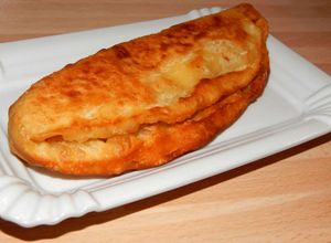 Töltött lángos recept fotója