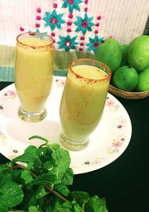 A picture of Mango Mint Cooler.